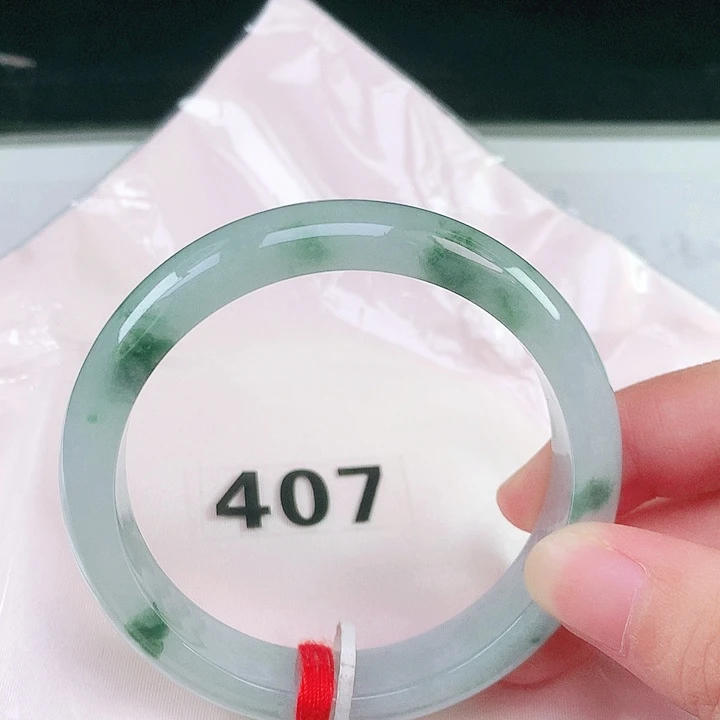 翡翠未镶嵌手镯（圆镯）翡翠手镯