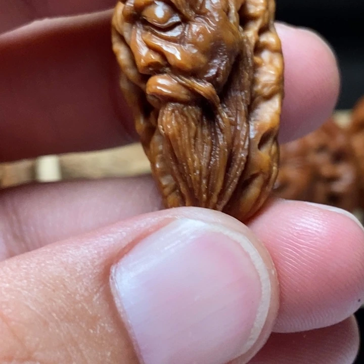 天***契风味纯手工核桃雕刻达摩