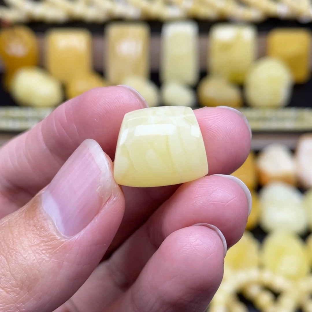 琥珀未镶嵌裸石琥珀蜜蜡