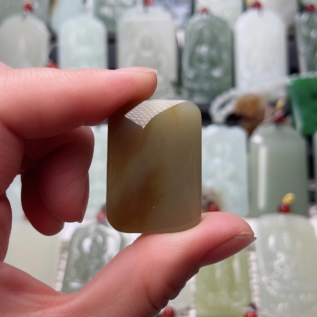 和田玉未镶嵌挂件