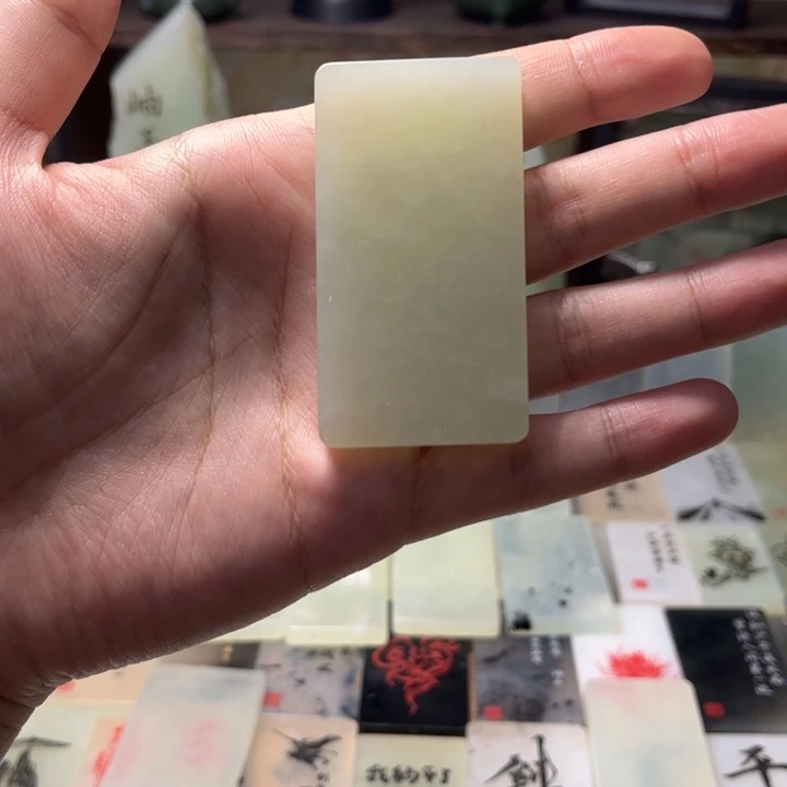 蛇纹石玉未镶嵌定制