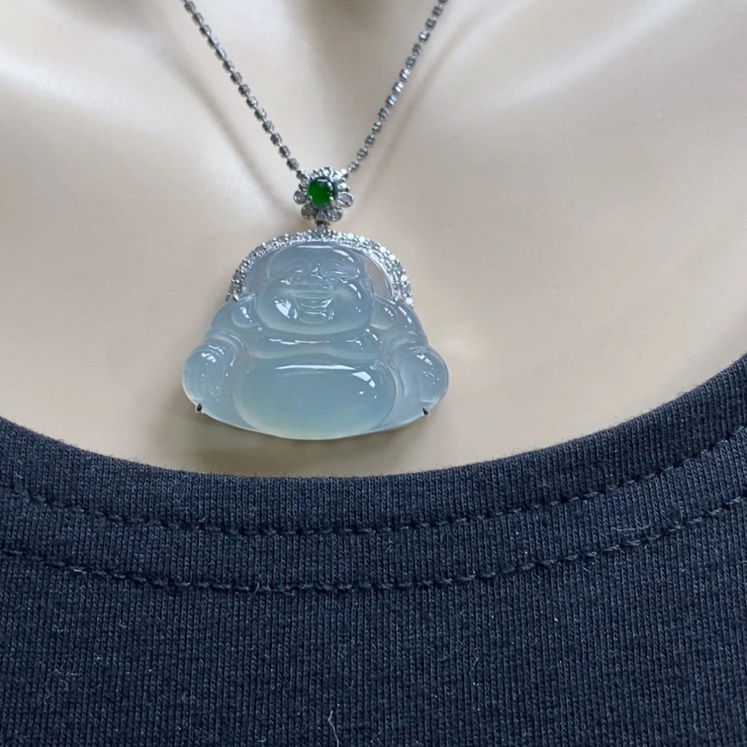 翡翠吊坠(赠链)18K金镶嵌