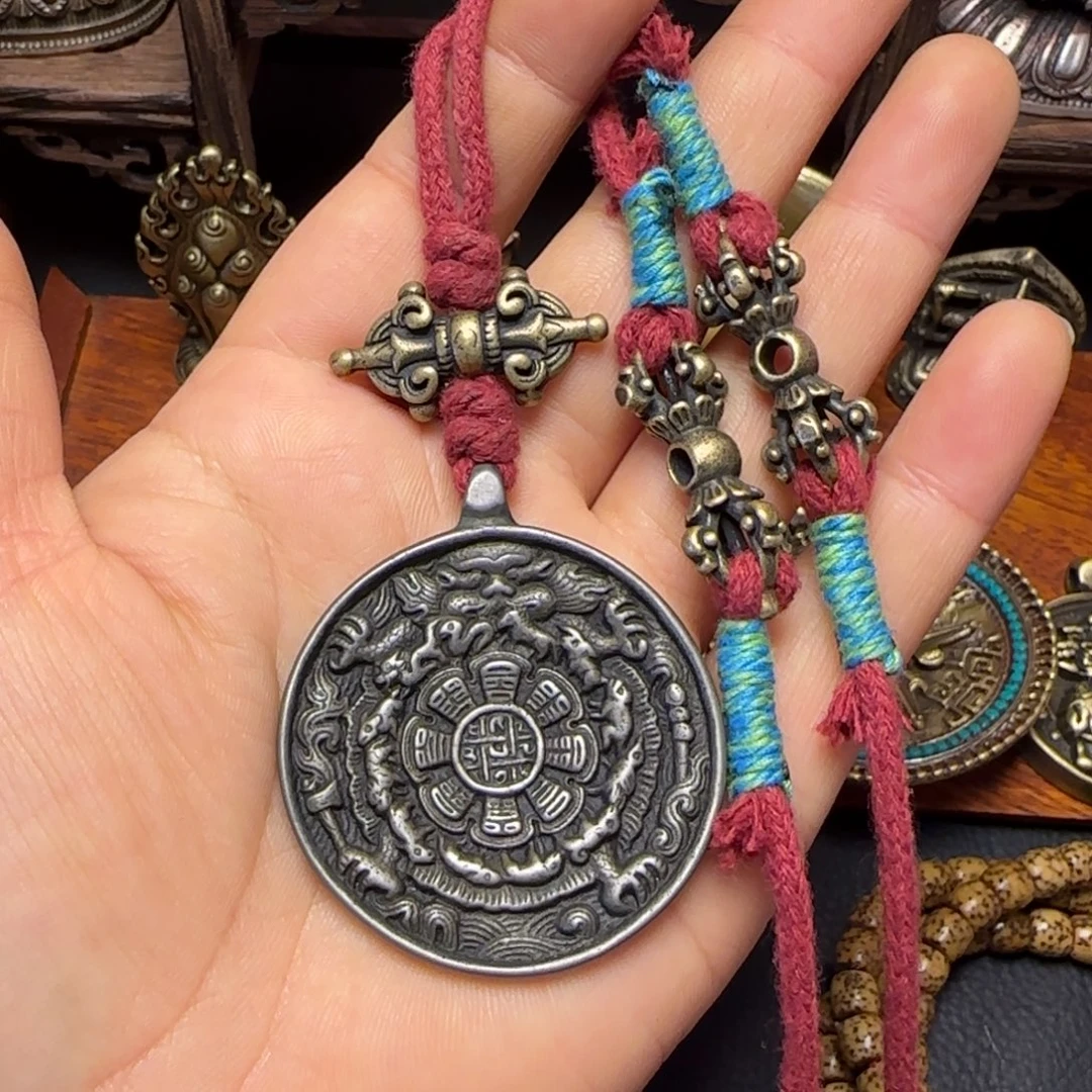 吕***v泥塑藏传牌子……藏传牌子