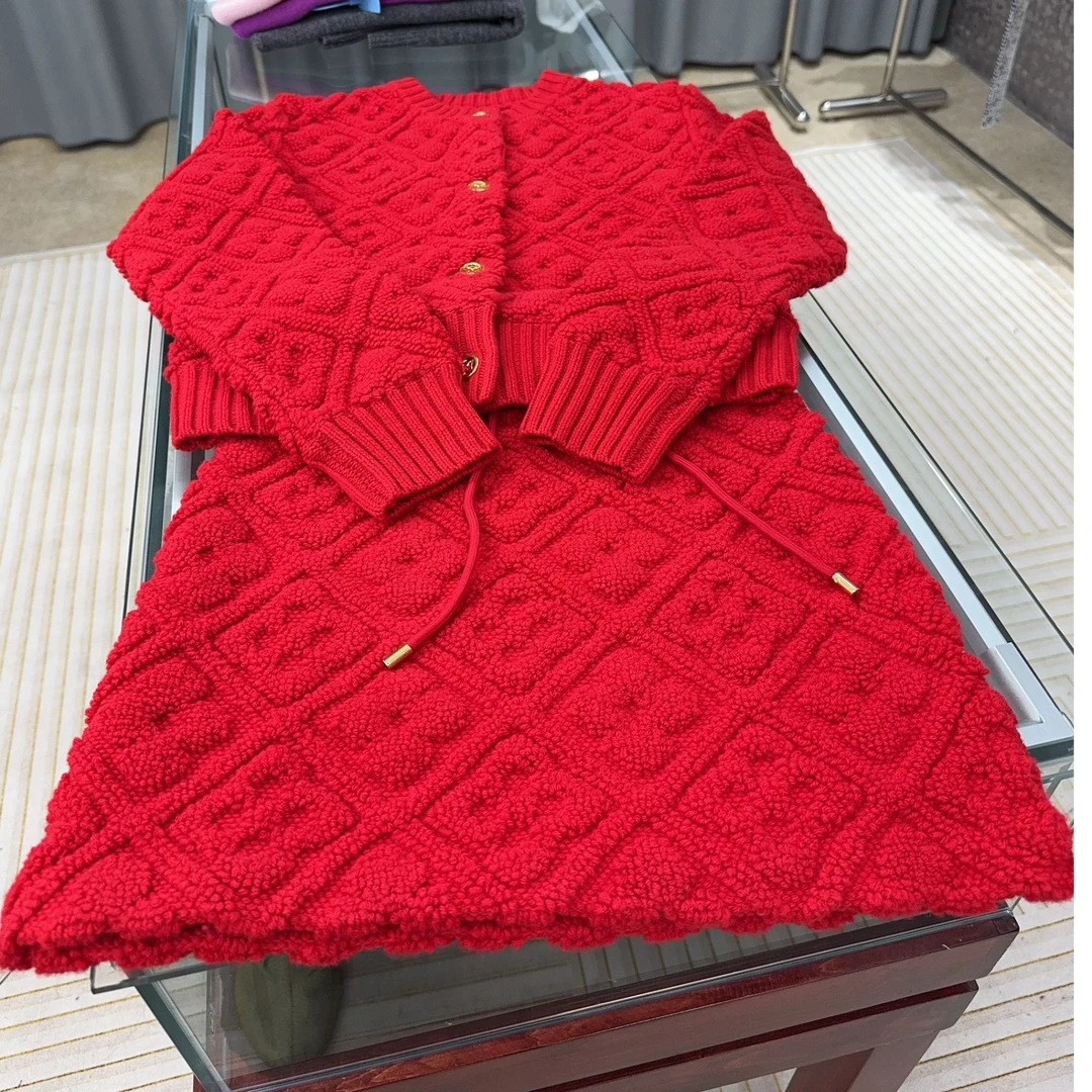 24秋冬新年限定色浮雕毛巾布半裙