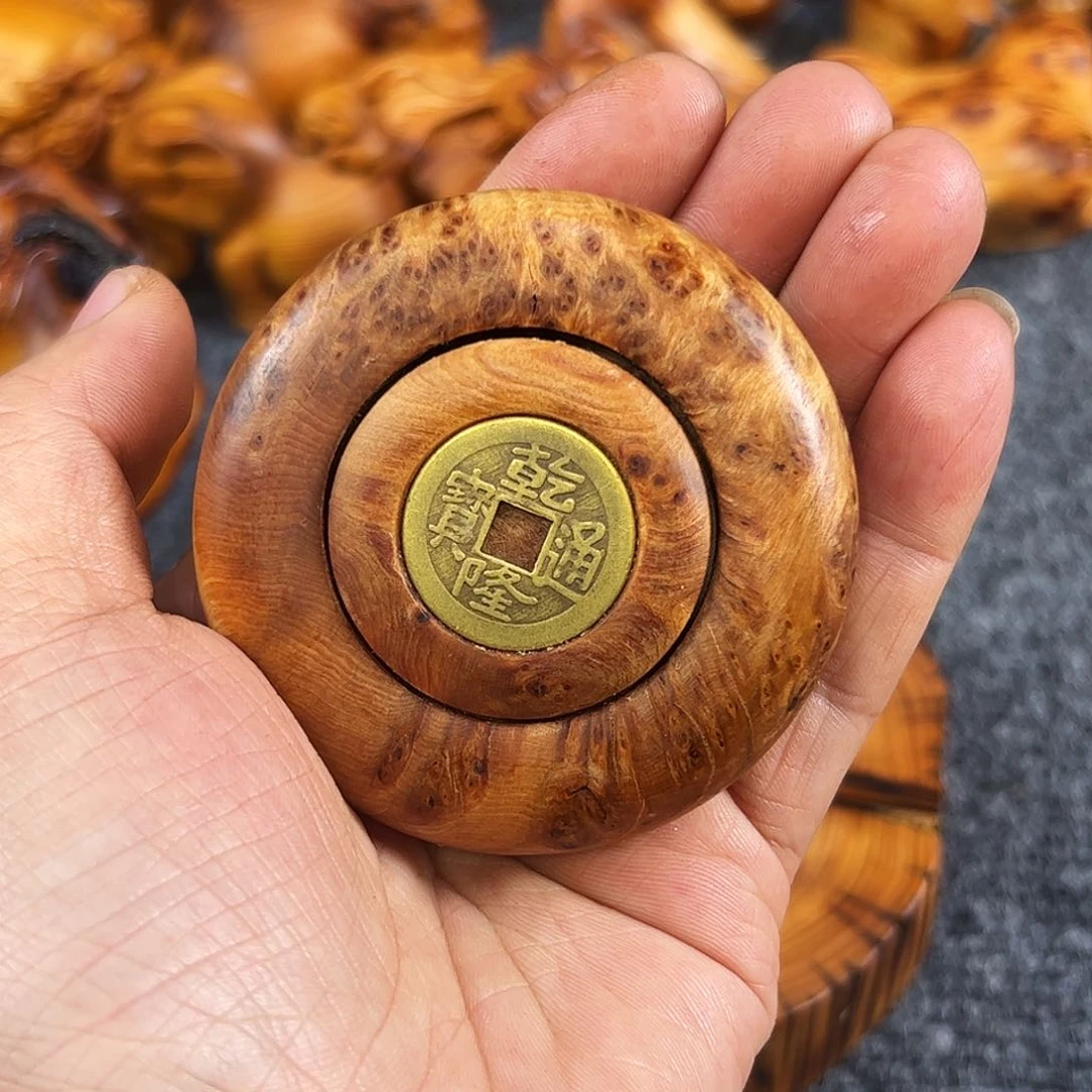 柏木崖柏满瘤疤赚钱手把件