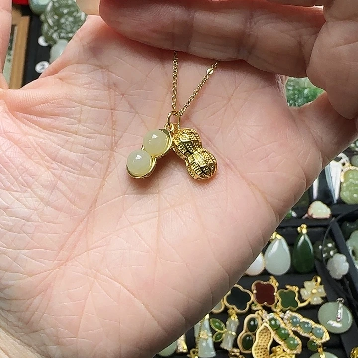 颈饰银S925镶嵌和田玉