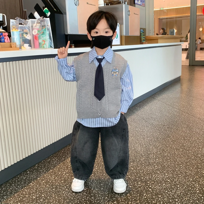 儿童装2025新款春秋季男童套装韩系小男孩衬衫宝宝毛衣马甲三件套