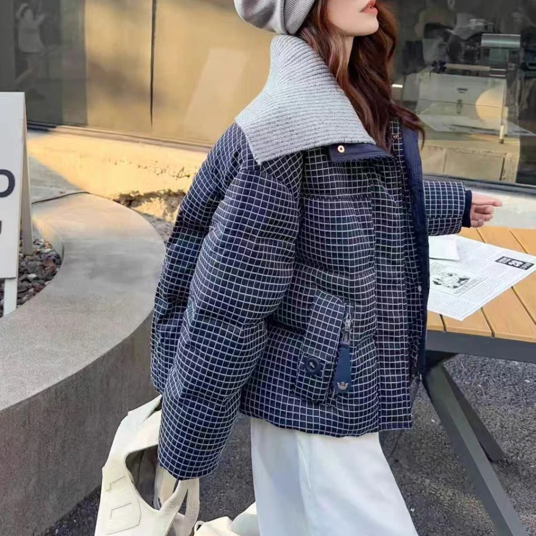 格子拼接翻领羽绒服 短款保暖白鸭绒女冬季潮牌百搭