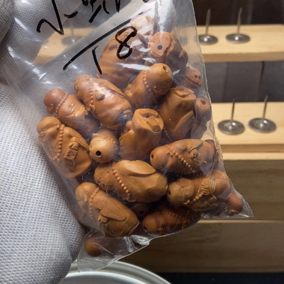 【闪购商品】吊坠橄榄核小*包橄榄核弥勒半成品