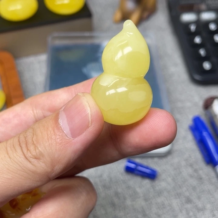 未镶嵌蜜蜡珠宝奇石艾*