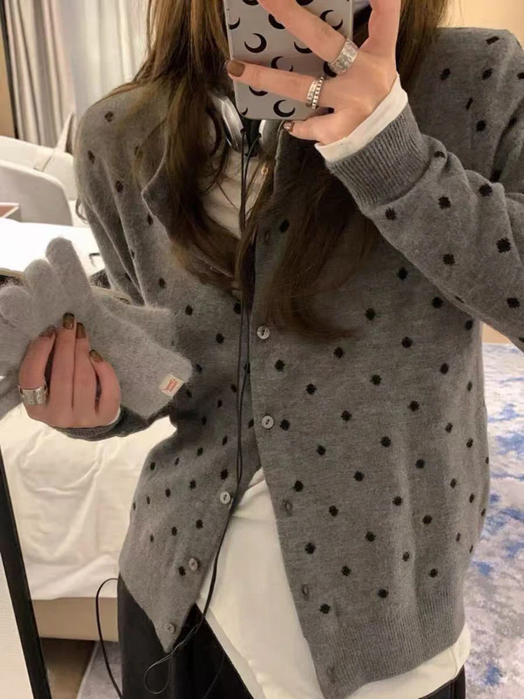 波点针织开衫女秋季2025新款叠穿设计感百搭显瘦长袖上衣慵懒外套
