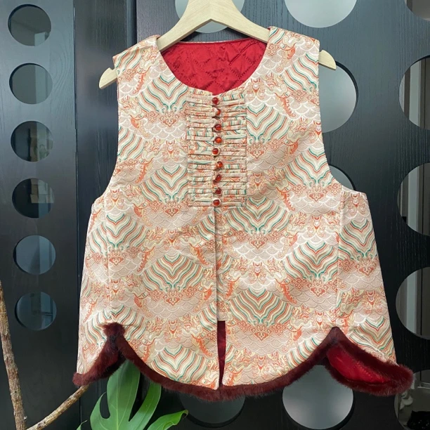 “红色海水纹” 提花浮雕加棉马甲秋冬新中式加厚重工马夹