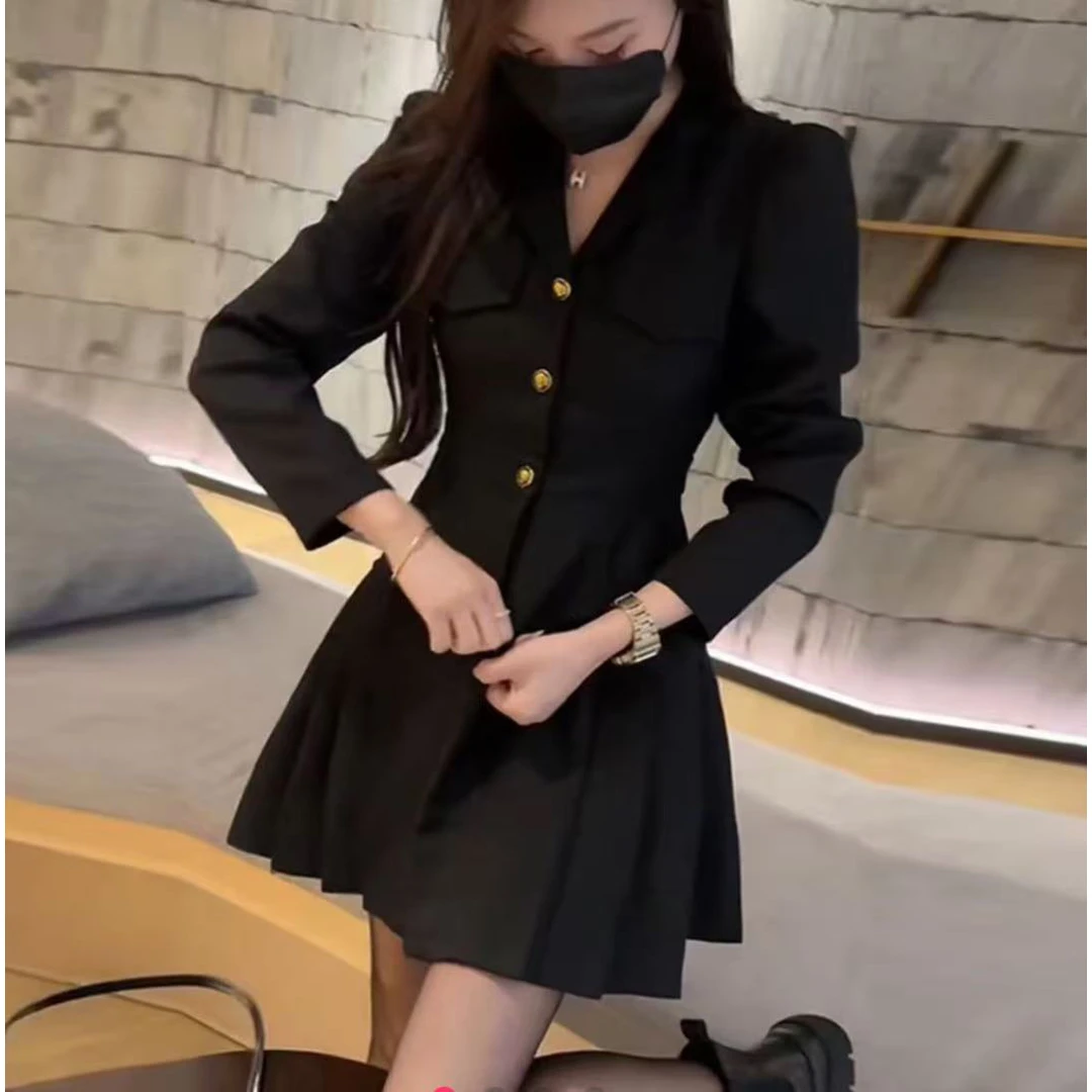 法式英伦风轻奢高级感收腰西装连衣裙女秋季新款显瘦修身A字短裙