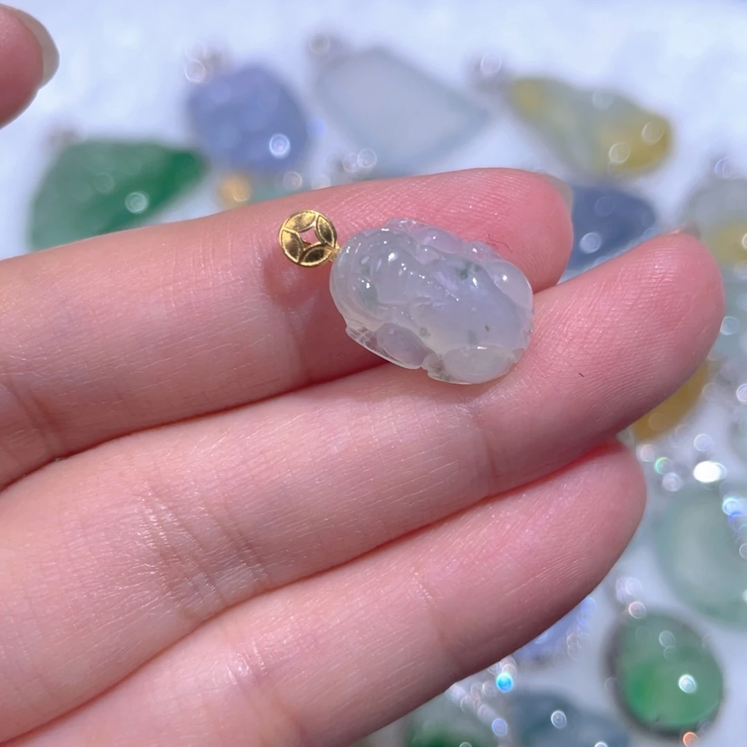 颈饰18K金镶嵌翡翠翡翠