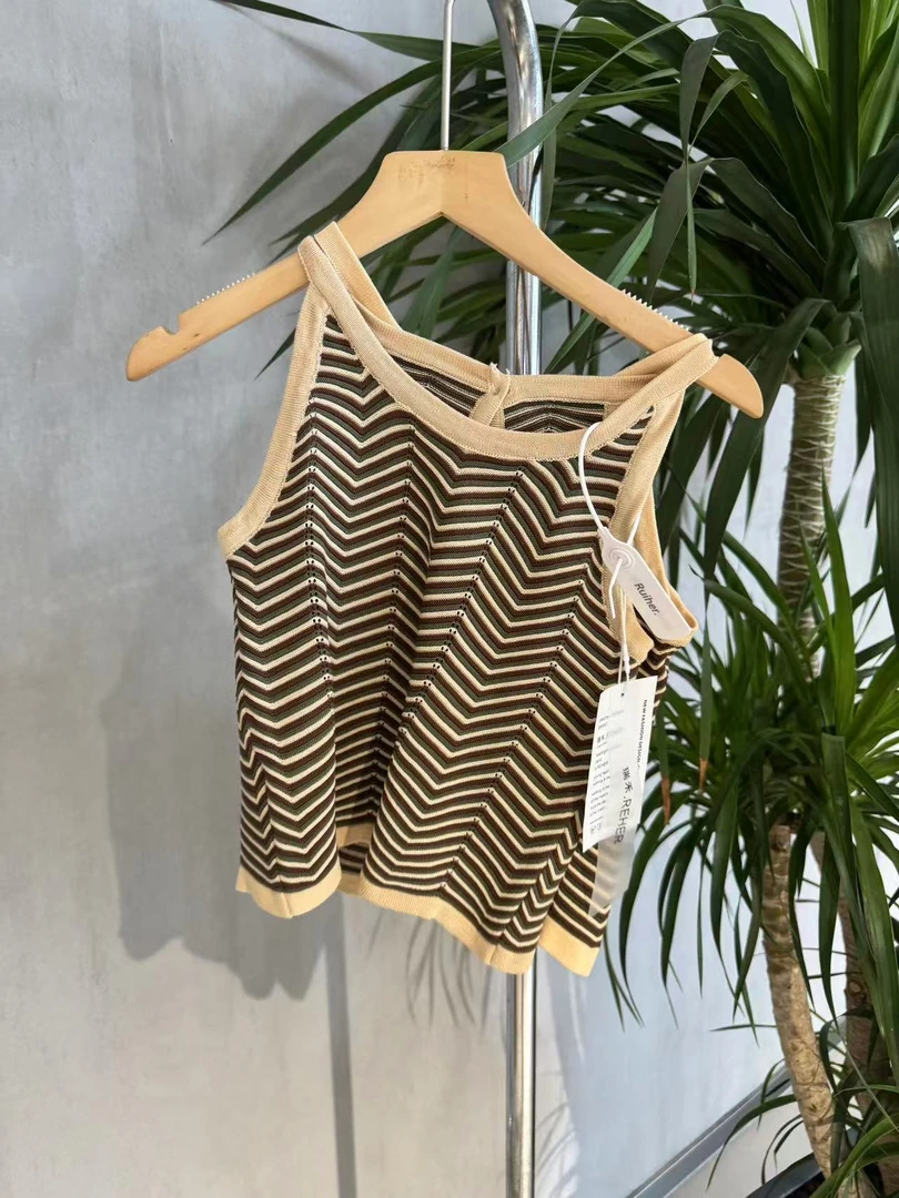 新款时尚百搭背心 YT7214