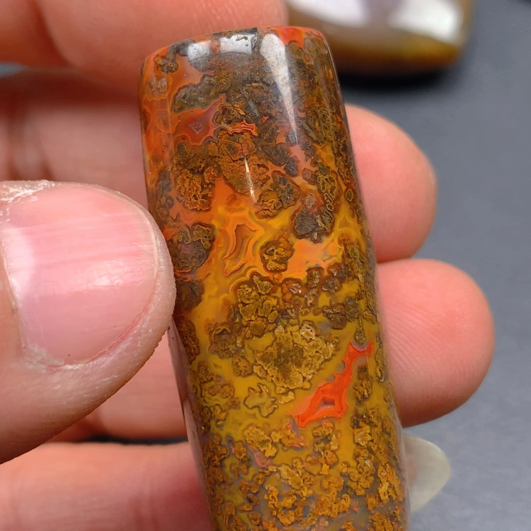 未镶嵌颈饰玛瑙/玉髓谷*堂