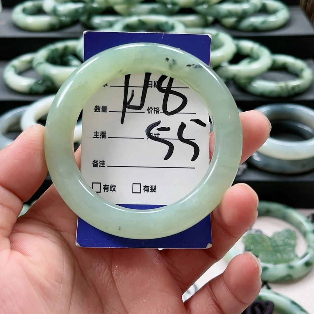 【闪购商品】未镶嵌透闪石-蛇纹石玉手镯