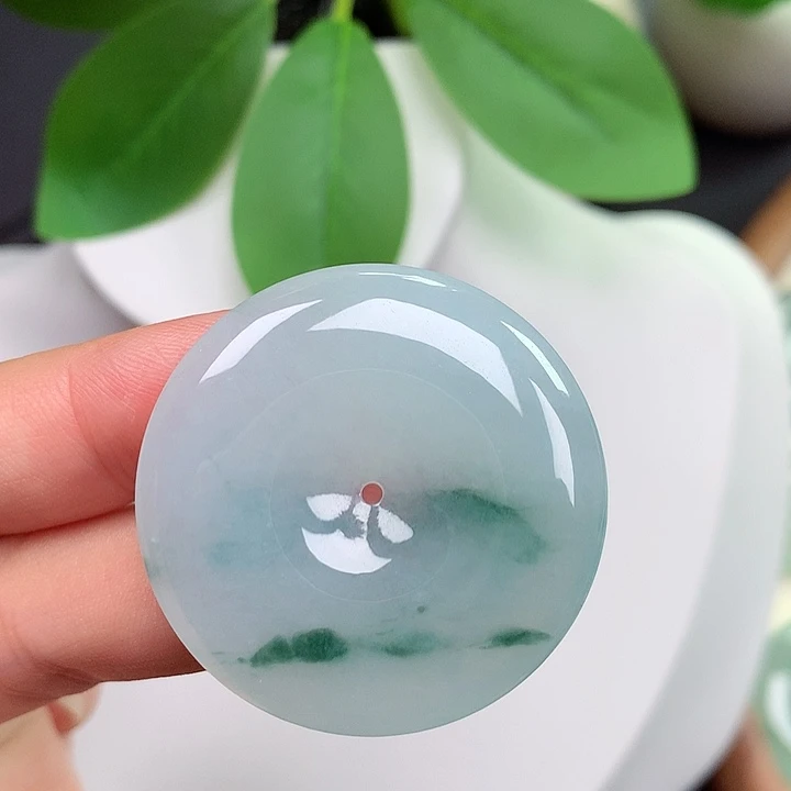翡翠未镶嵌颈饰平安扣 35.6x5.7mm