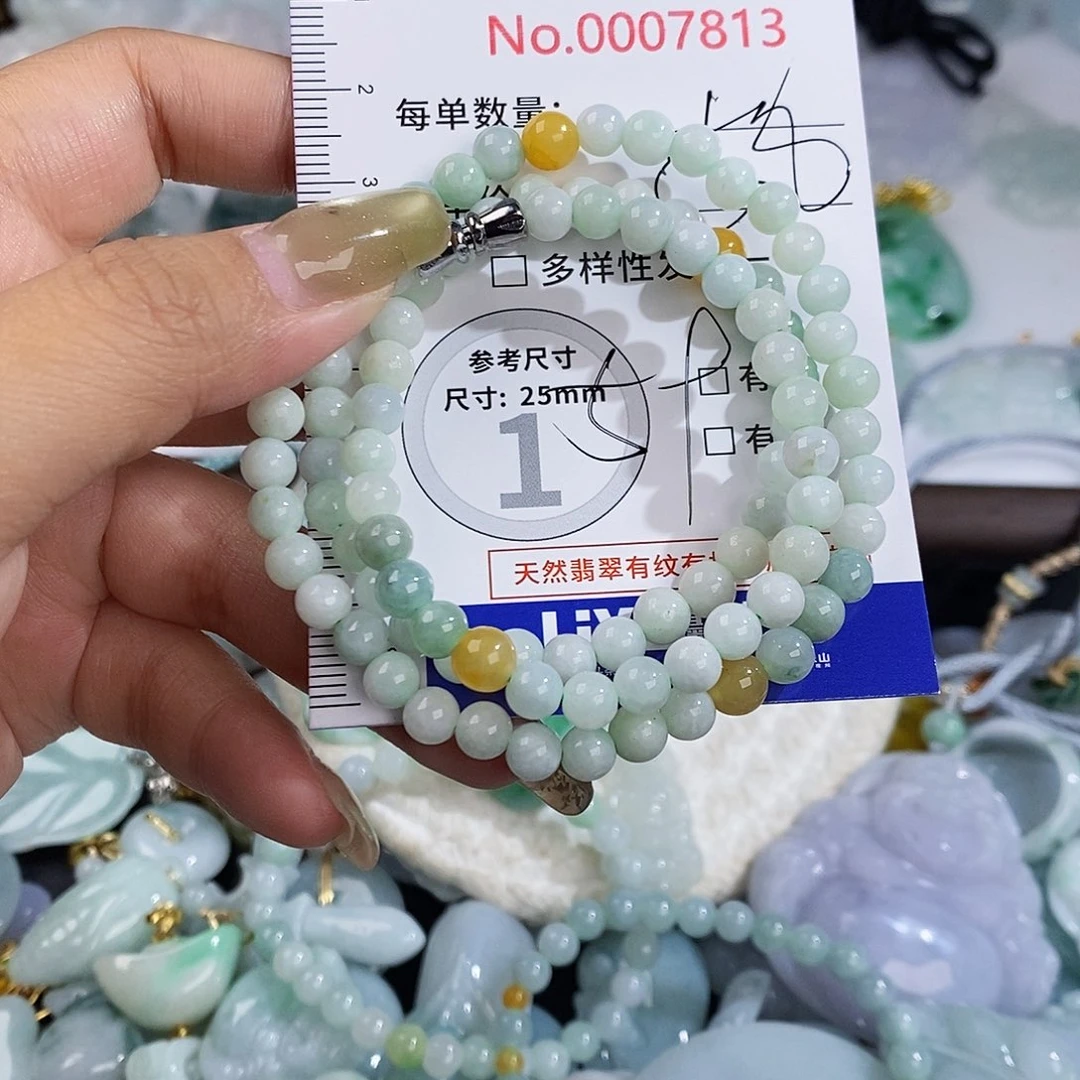 翡翠未镶嵌颈饰7813