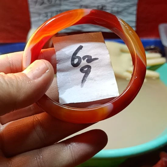 玛瑙/玉髓手镯未镶嵌