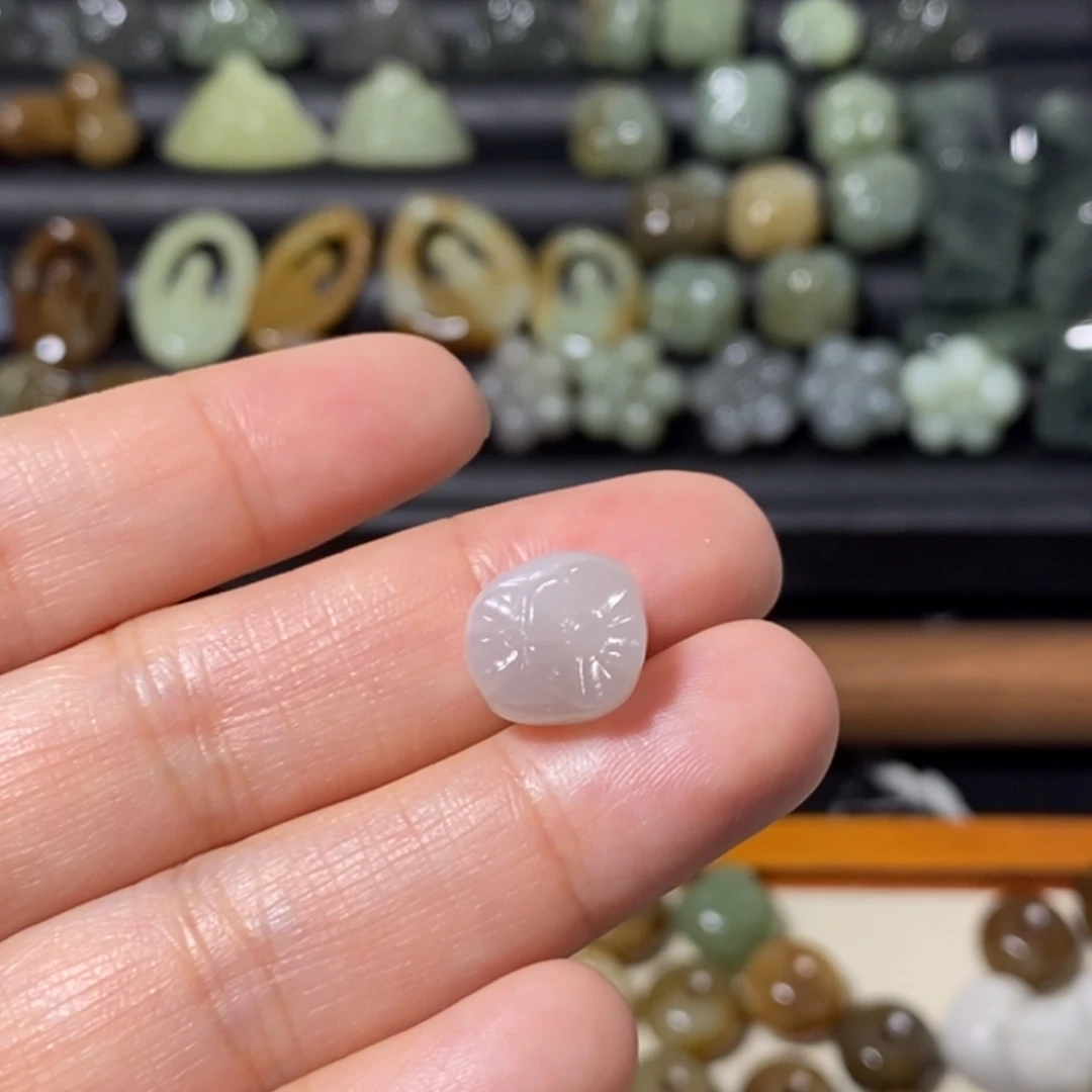 和田玉未镶嵌手链瑕疵品有棉