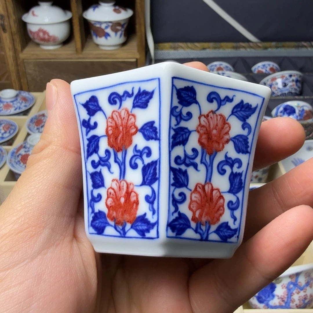 青花釉里红六方杯