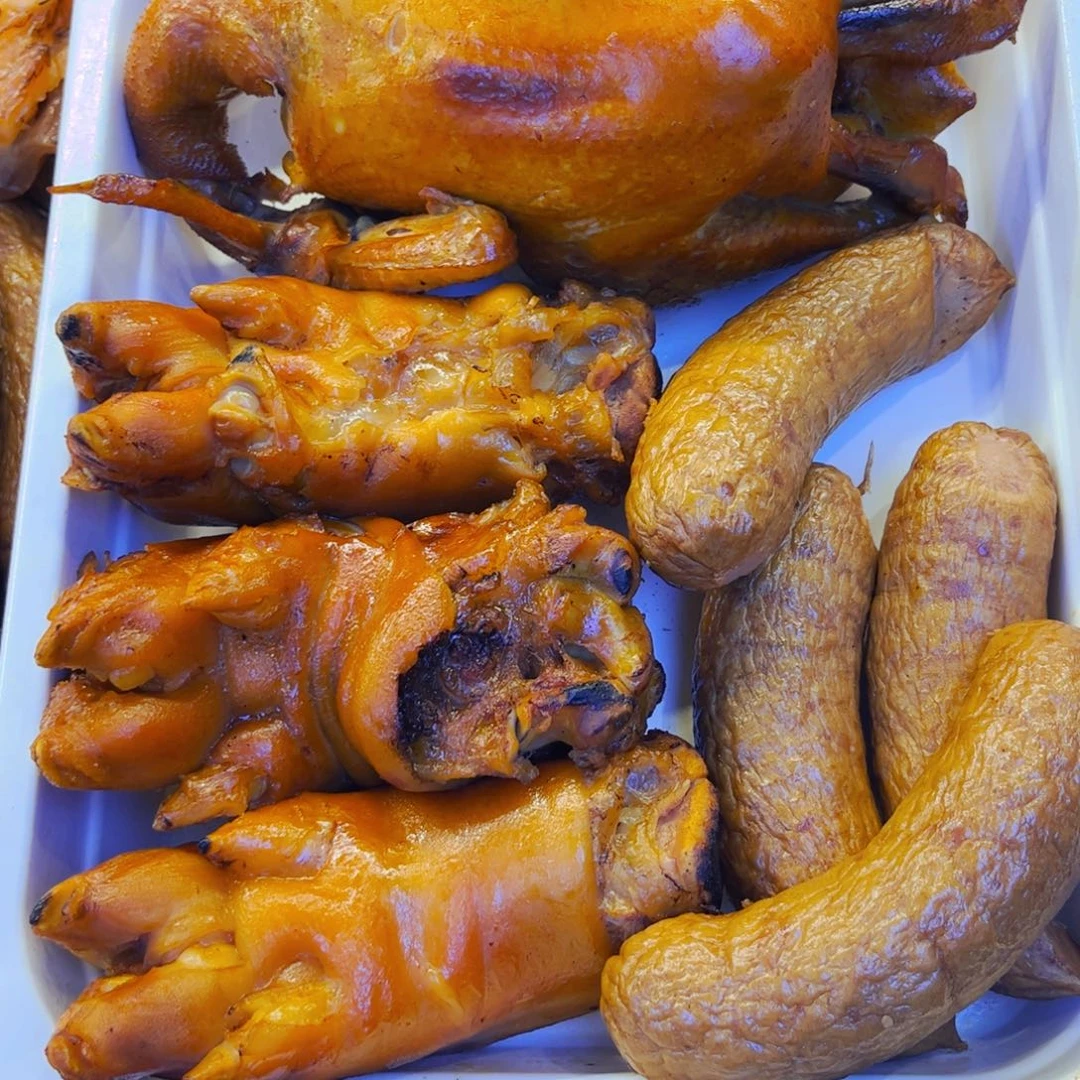 三黄鸡➕3六两猪蹄➕4儿童肠99包邮