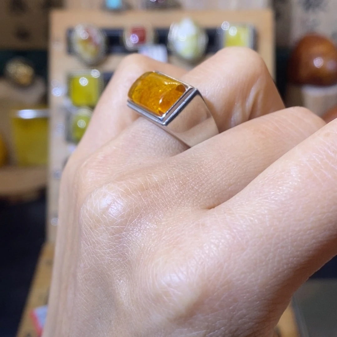 韩***祥蜜蜡银S925镶嵌戒指