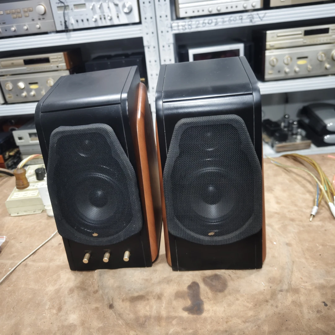 8新  二手惠威有源音箱M200MKⅡ正常不包邮不支持退换货