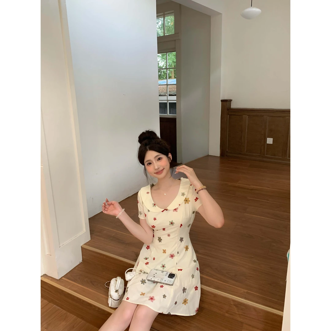 【朝花夕拾】Dottie Ting面包定制夏季气质刺绣花法式连衣裙显瘦