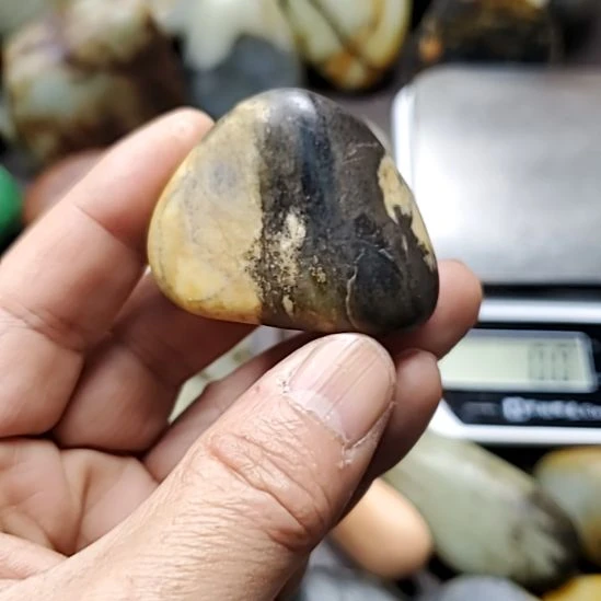 和田玉（糖玉）未镶嵌挂件