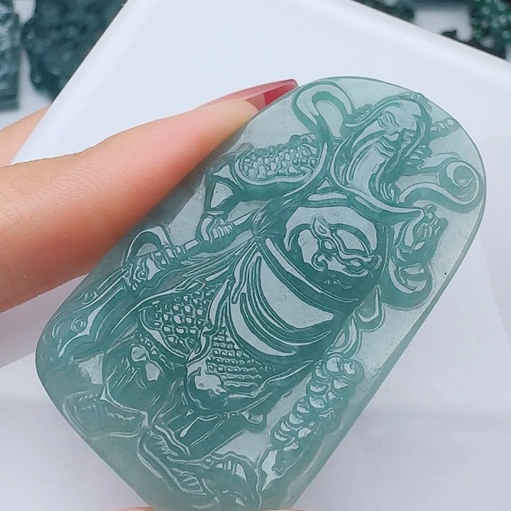 颈饰未镶嵌翡翠多样性发其一