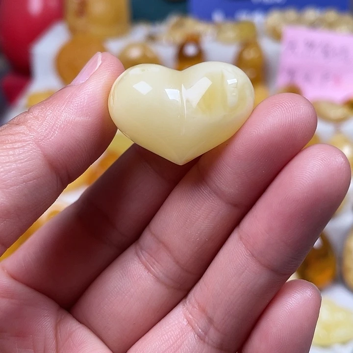 裸石蜜蜡未镶嵌白花屁桃