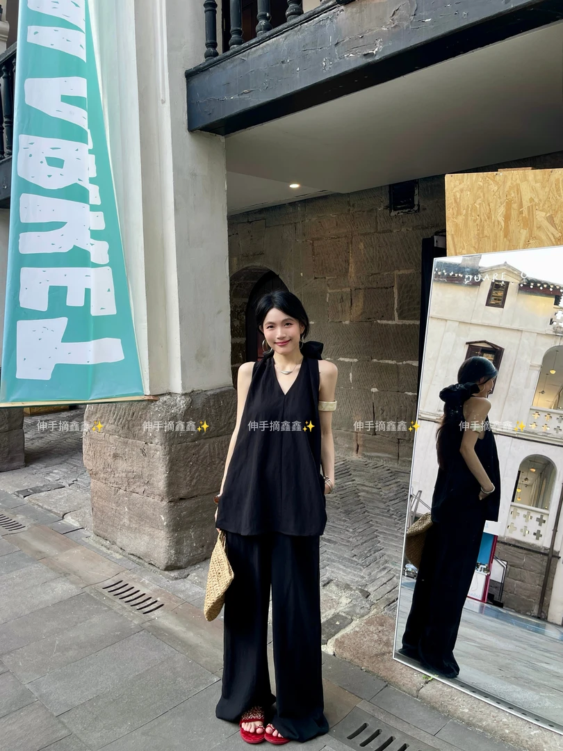 松弛感穿搭套装气质v领挂脖背心女夏季休闲阔腿裤长裤两件套