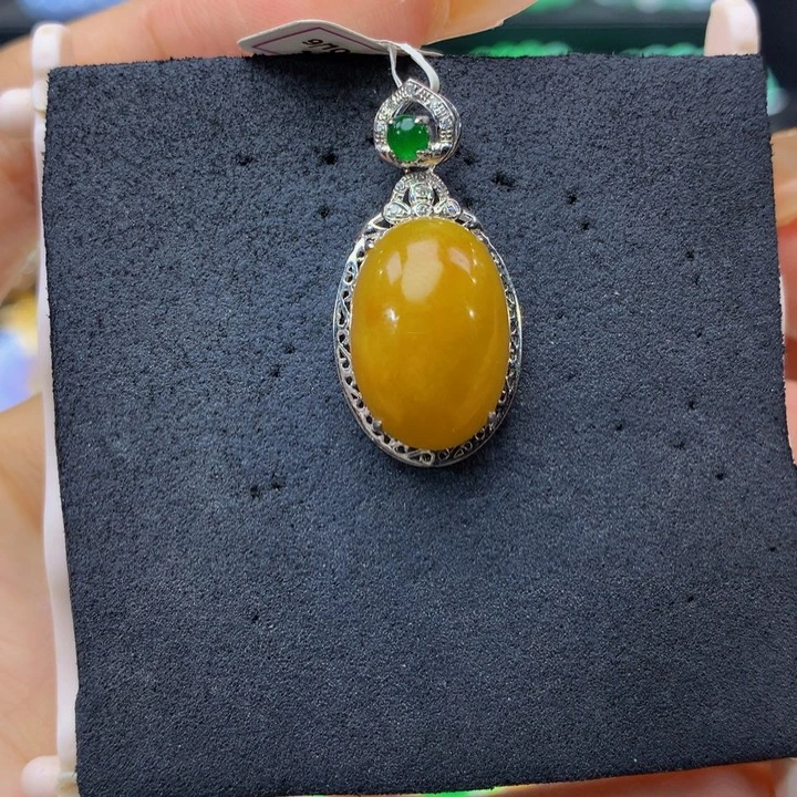 翡翠18K金镶嵌手链翡翠