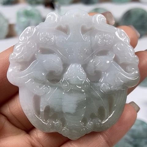 翡翠颈饰未镶嵌飞天貔貅福利翡翠