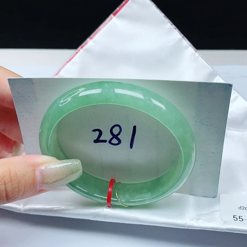 【闪购商品】翡翠手镯未镶嵌 贵妃55