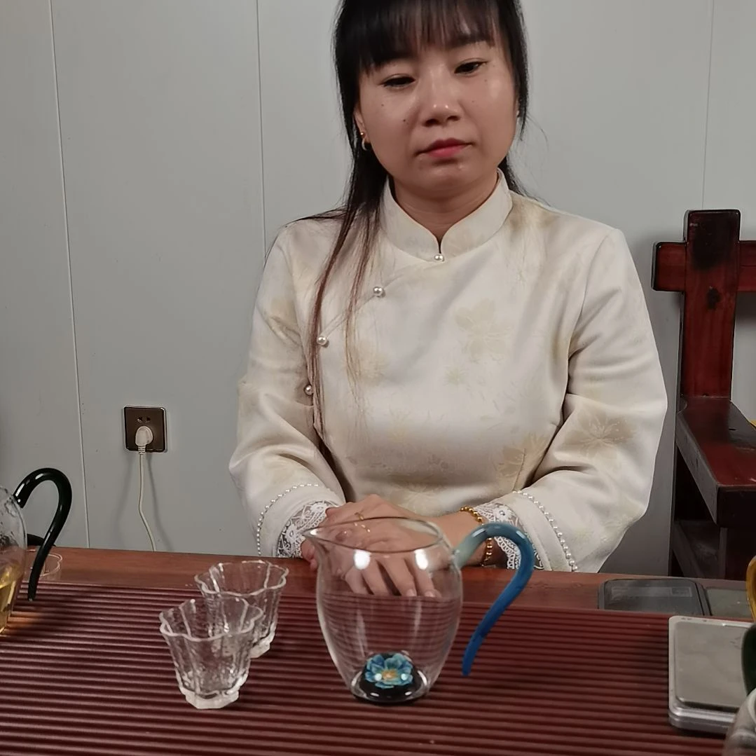 高硼硅玻璃手柄款蓝花底珠公杯配两支小杯