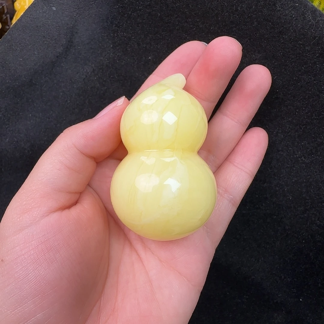 蜜蜡未镶嵌珠宝奇石