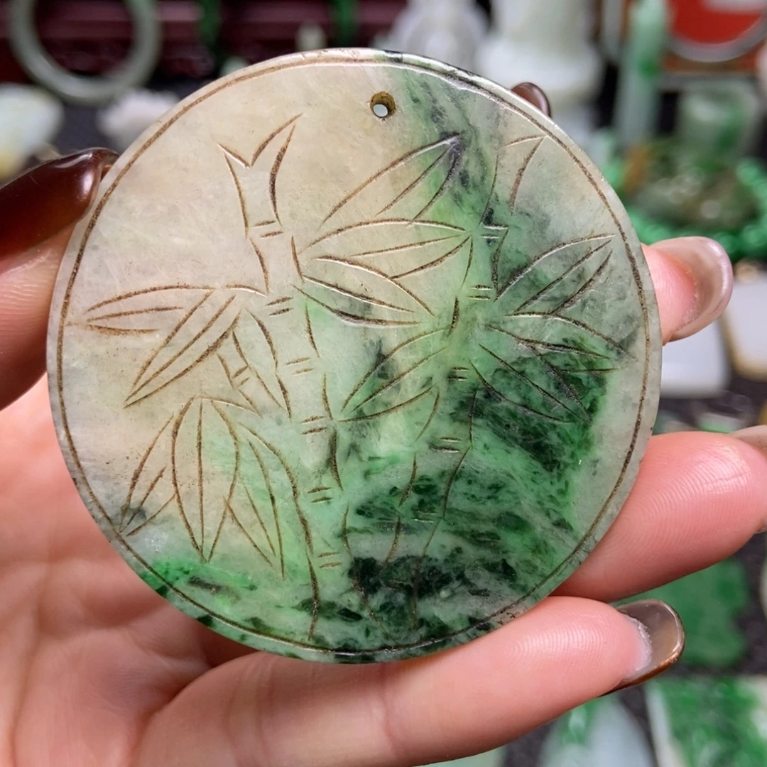 翡翠未镶嵌挂件清