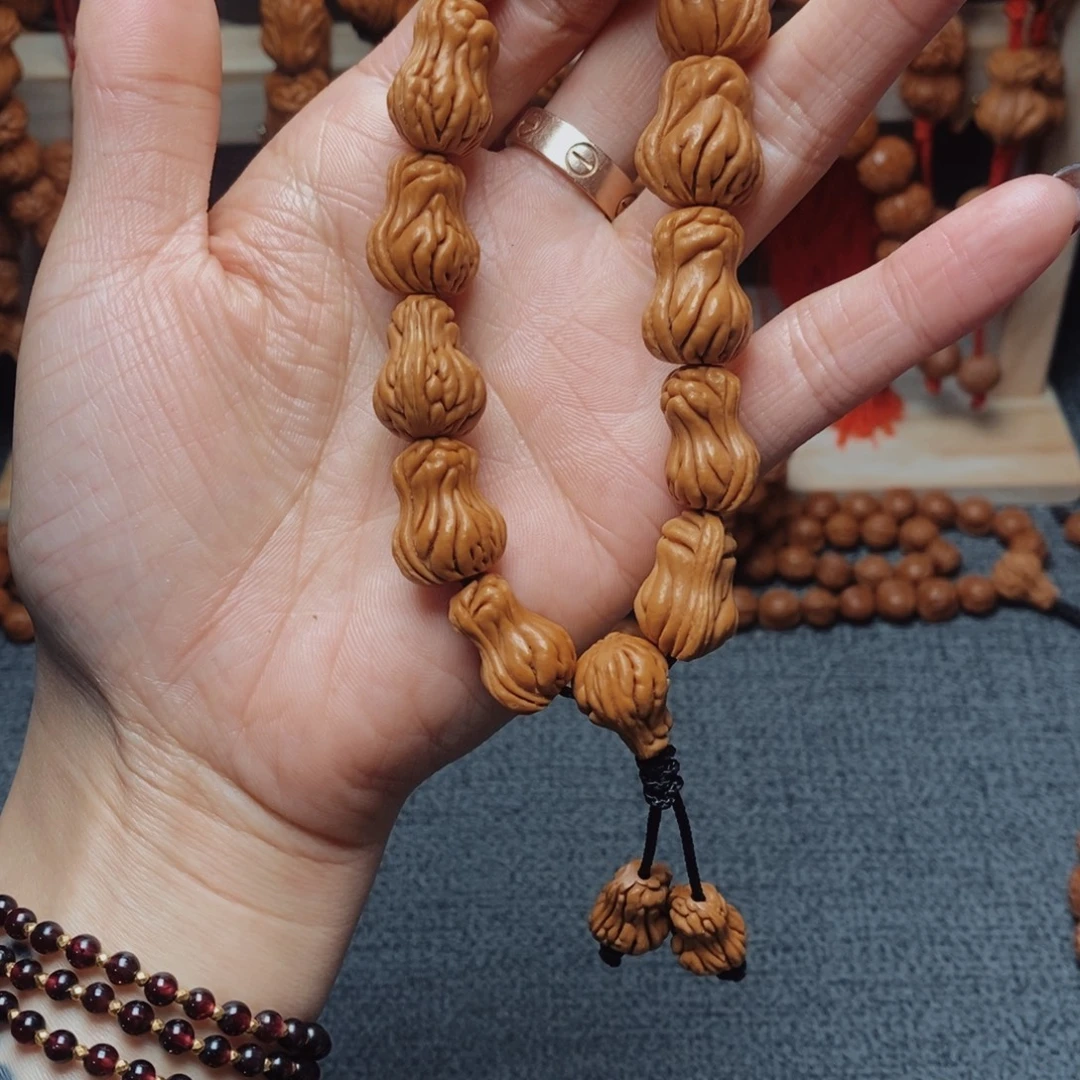 桃核吊坠龙纹桃枭