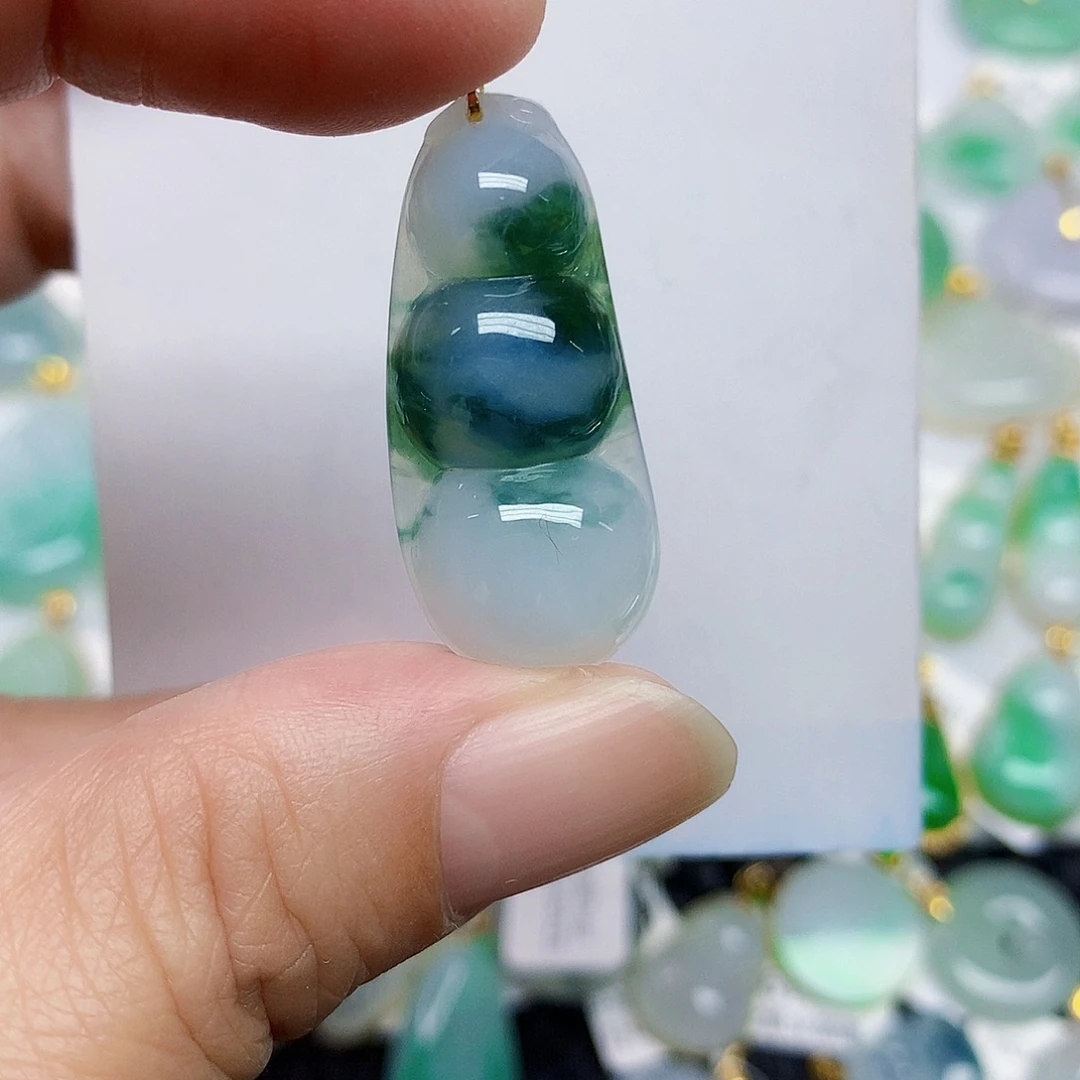 翡翠18K金镶嵌颈饰3567774