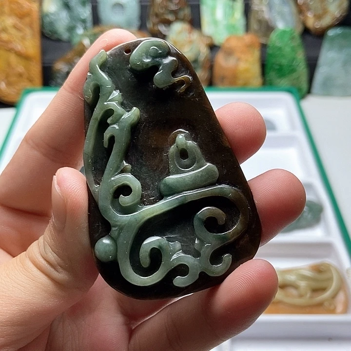翡翠未镶嵌颈饰翡翠a货