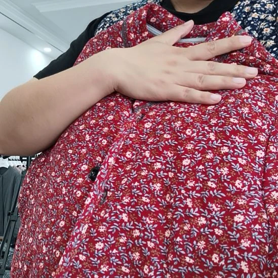 疆***域孤品上衣红色XL尺码