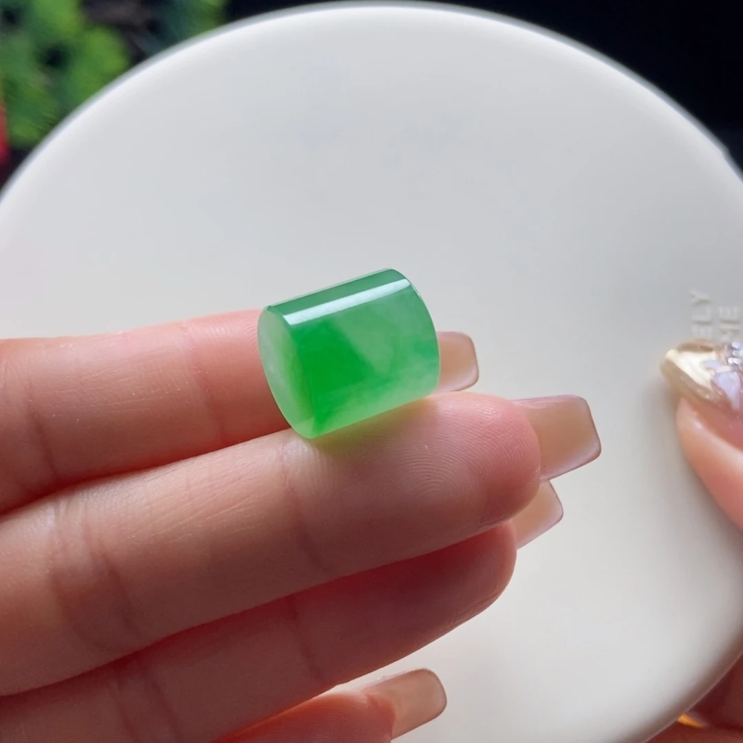 翡翠散珠翡翠冰阳绿桶珠