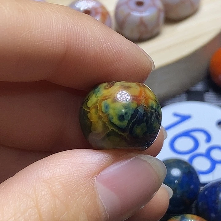 好***笑玛瑙/玉髓未镶嵌颈饰