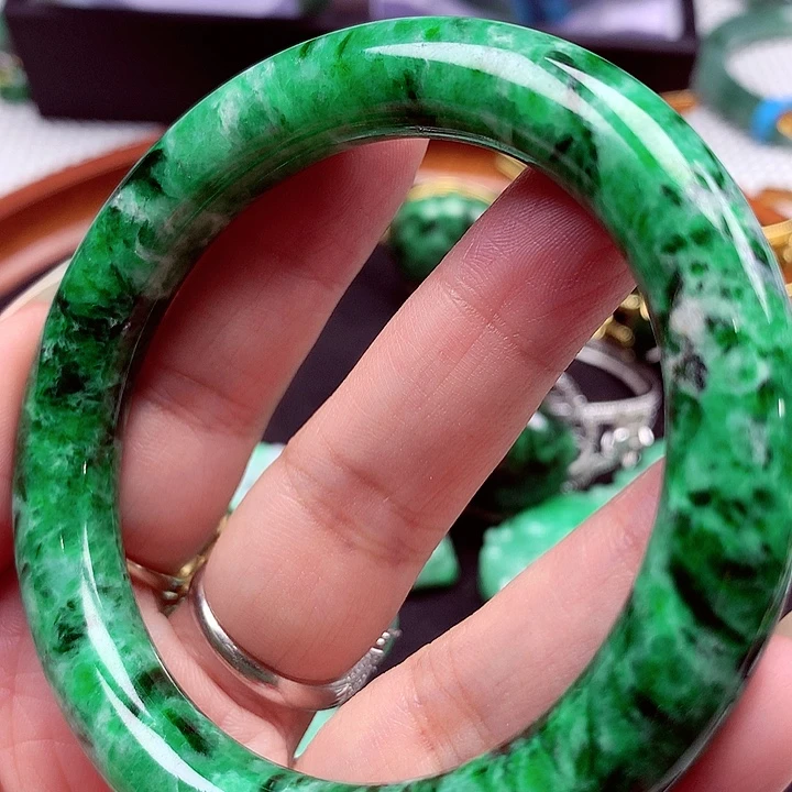 未镶嵌手镯翡翠翡翠