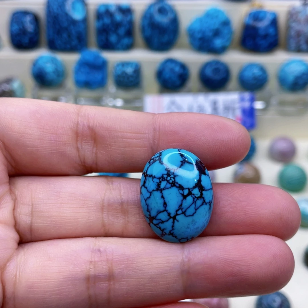 未镶嵌绿松石颈饰