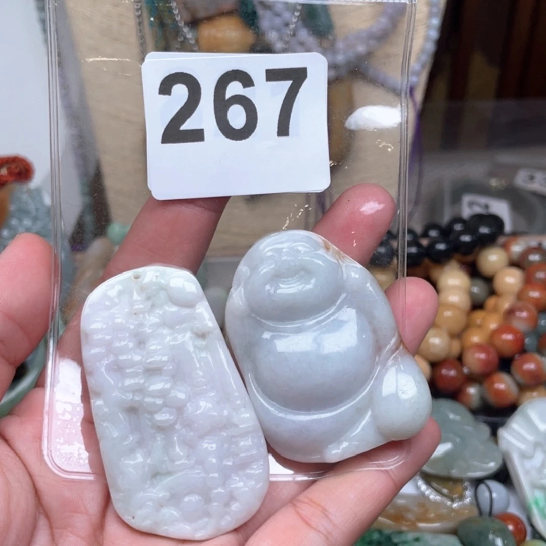 【闪购商品】翡翠颈饰未镶嵌?**界翡翠
