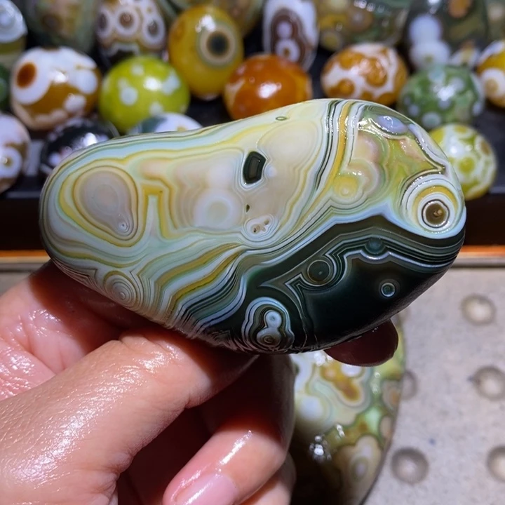 未镶嵌玛瑙/玉髓珠宝半成品129